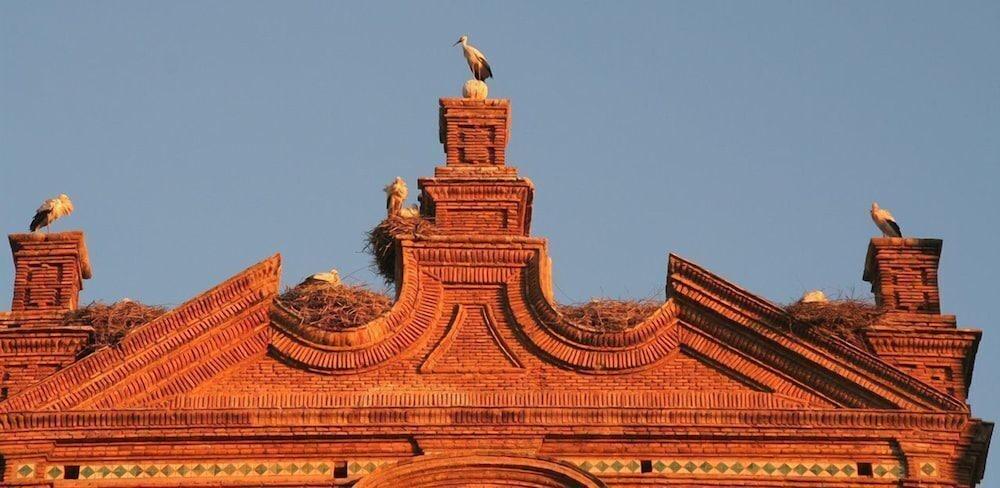 Hotel Palacios Alfaro Ngoại thất bức ảnh