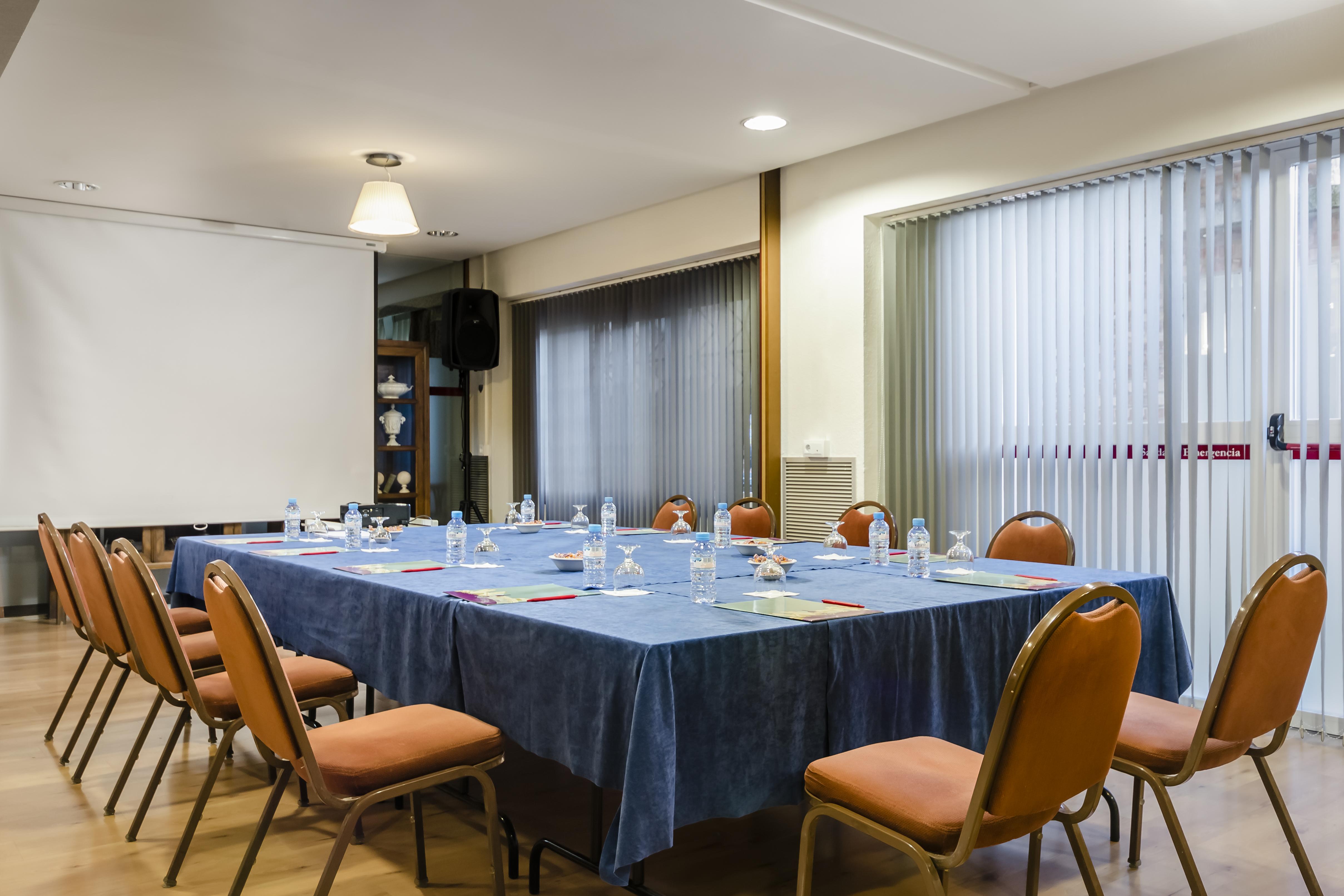 Hotel Palacios Alfaro Ngoại thất bức ảnh
