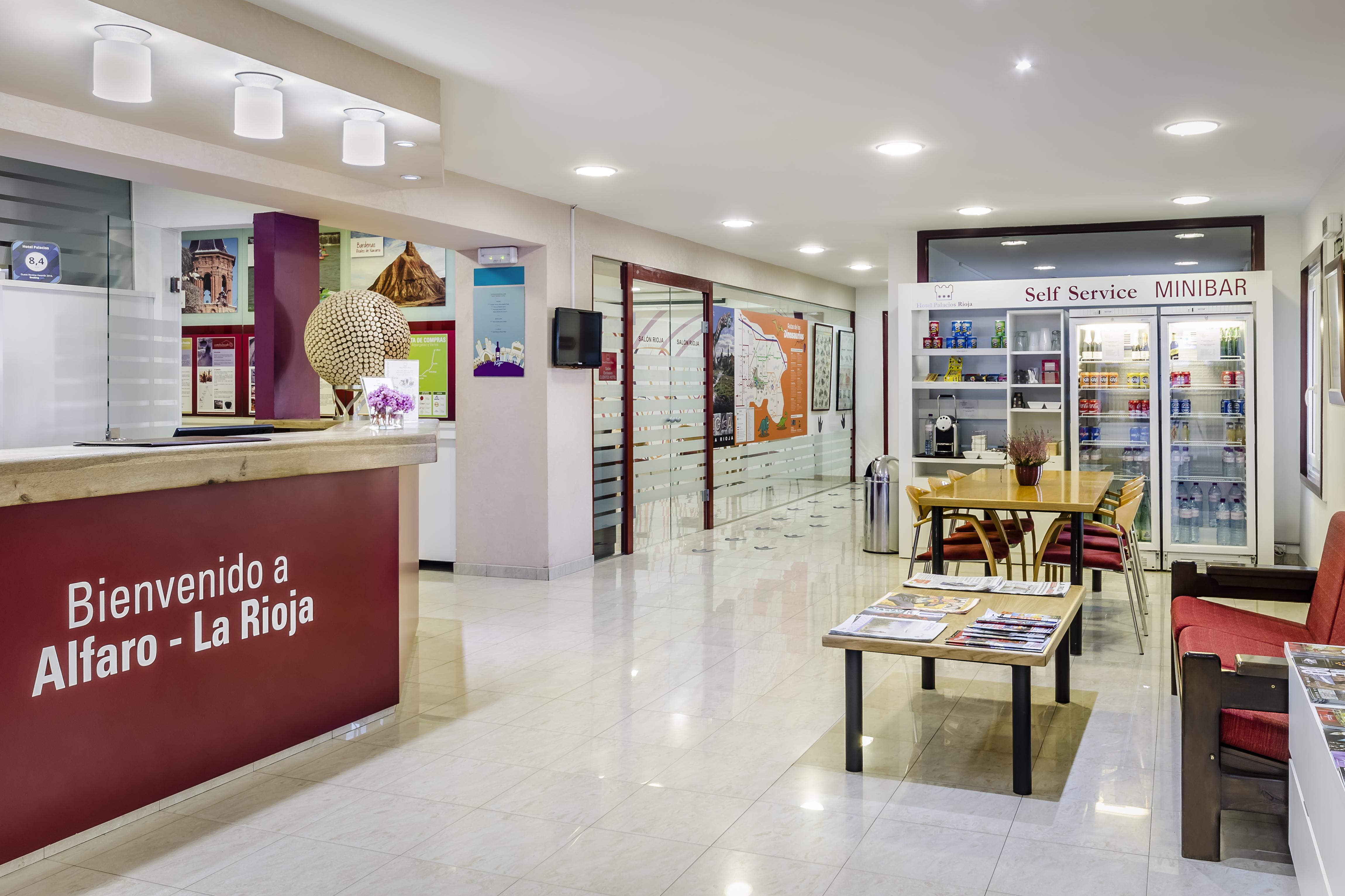 Hotel Palacios Alfaro Ngoại thất bức ảnh