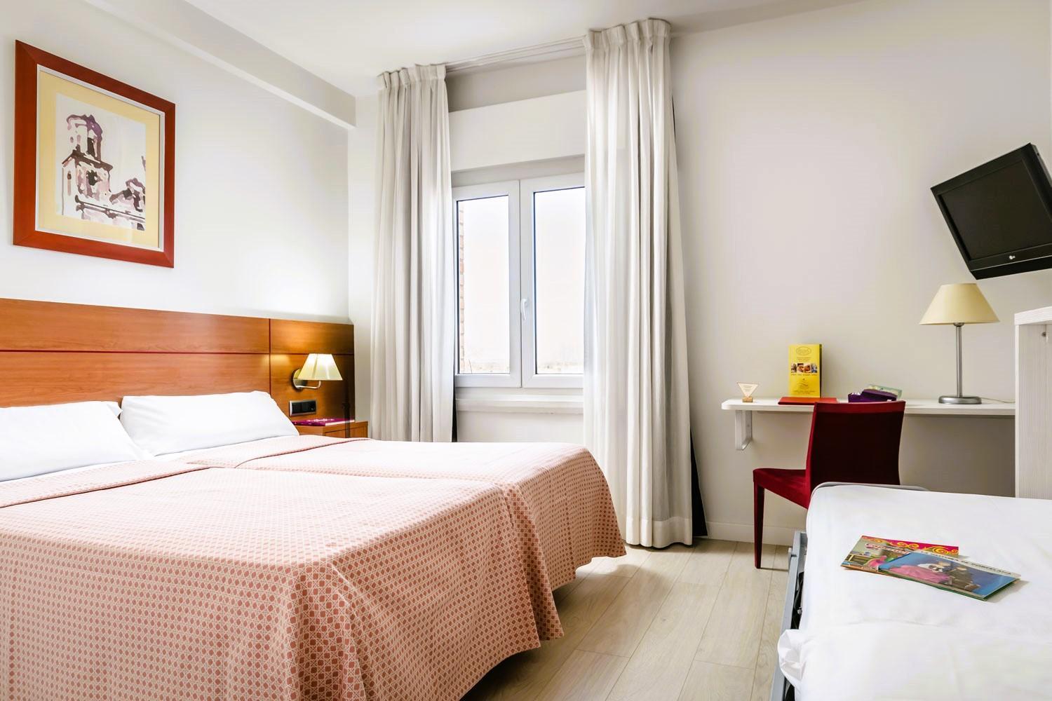 Hotel Palacios Alfaro Ngoại thất bức ảnh