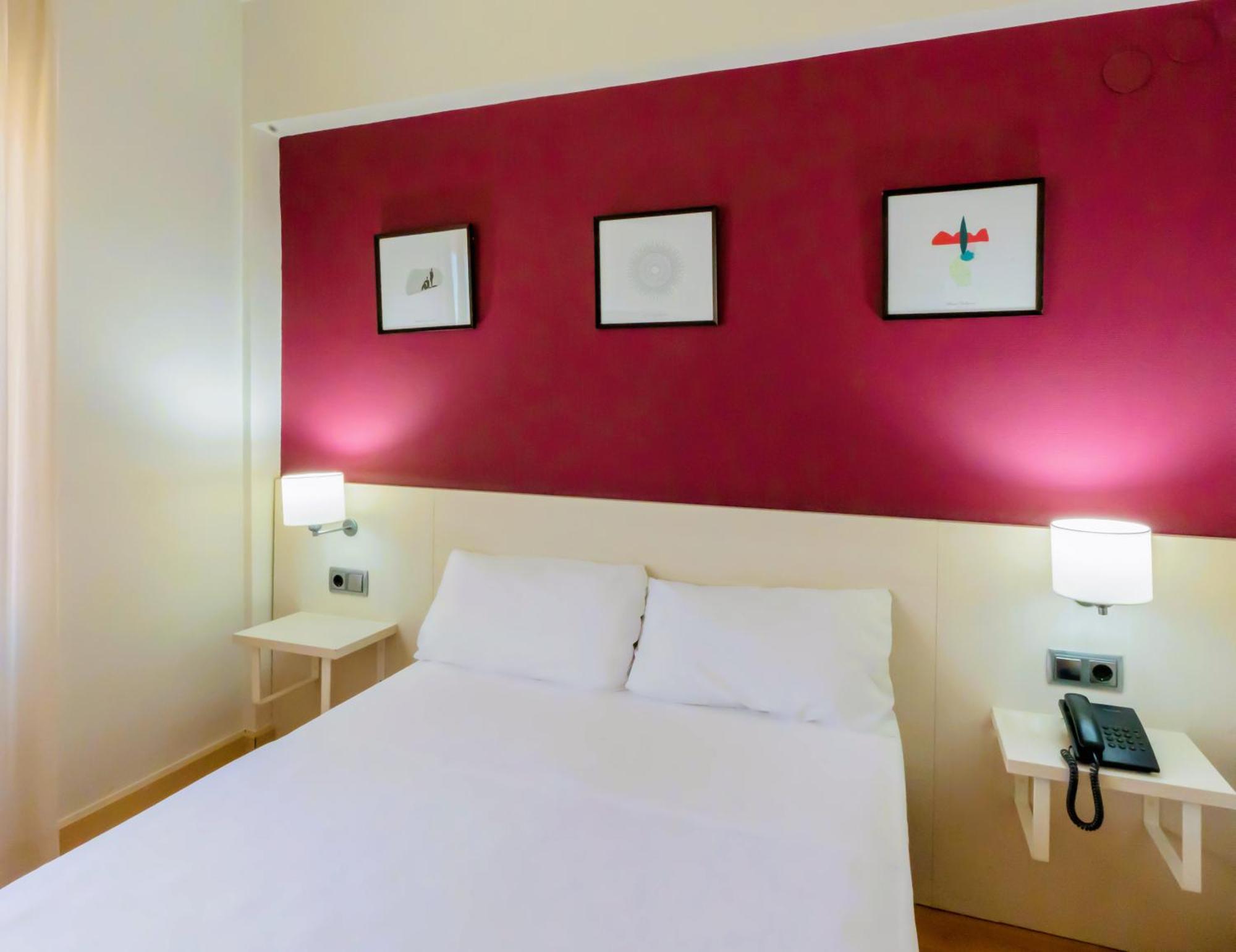 Hotel Palacios Alfaro Ngoại thất bức ảnh