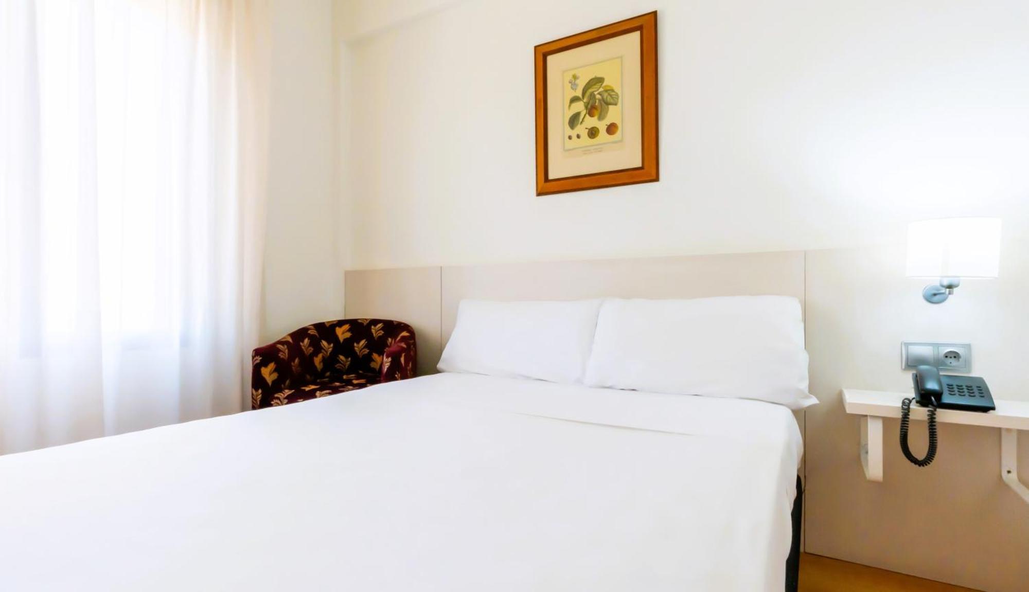 Hotel Palacios Alfaro Ngoại thất bức ảnh
