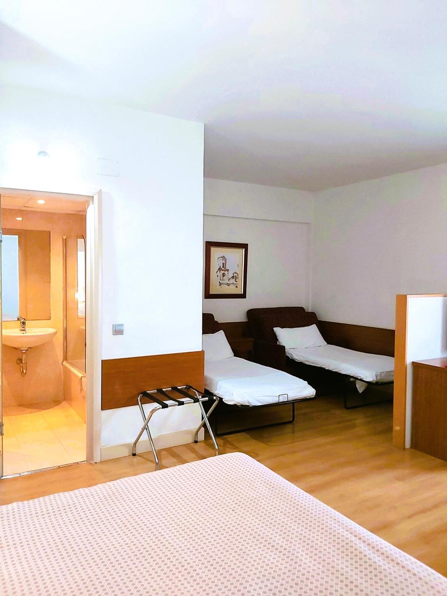 Hotel Palacios Alfaro Ngoại thất bức ảnh
