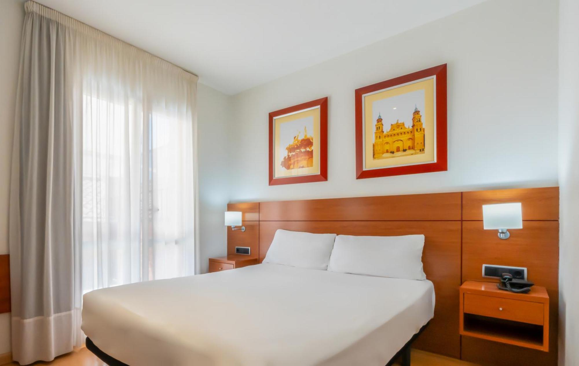 Hotel Palacios Alfaro Ngoại thất bức ảnh