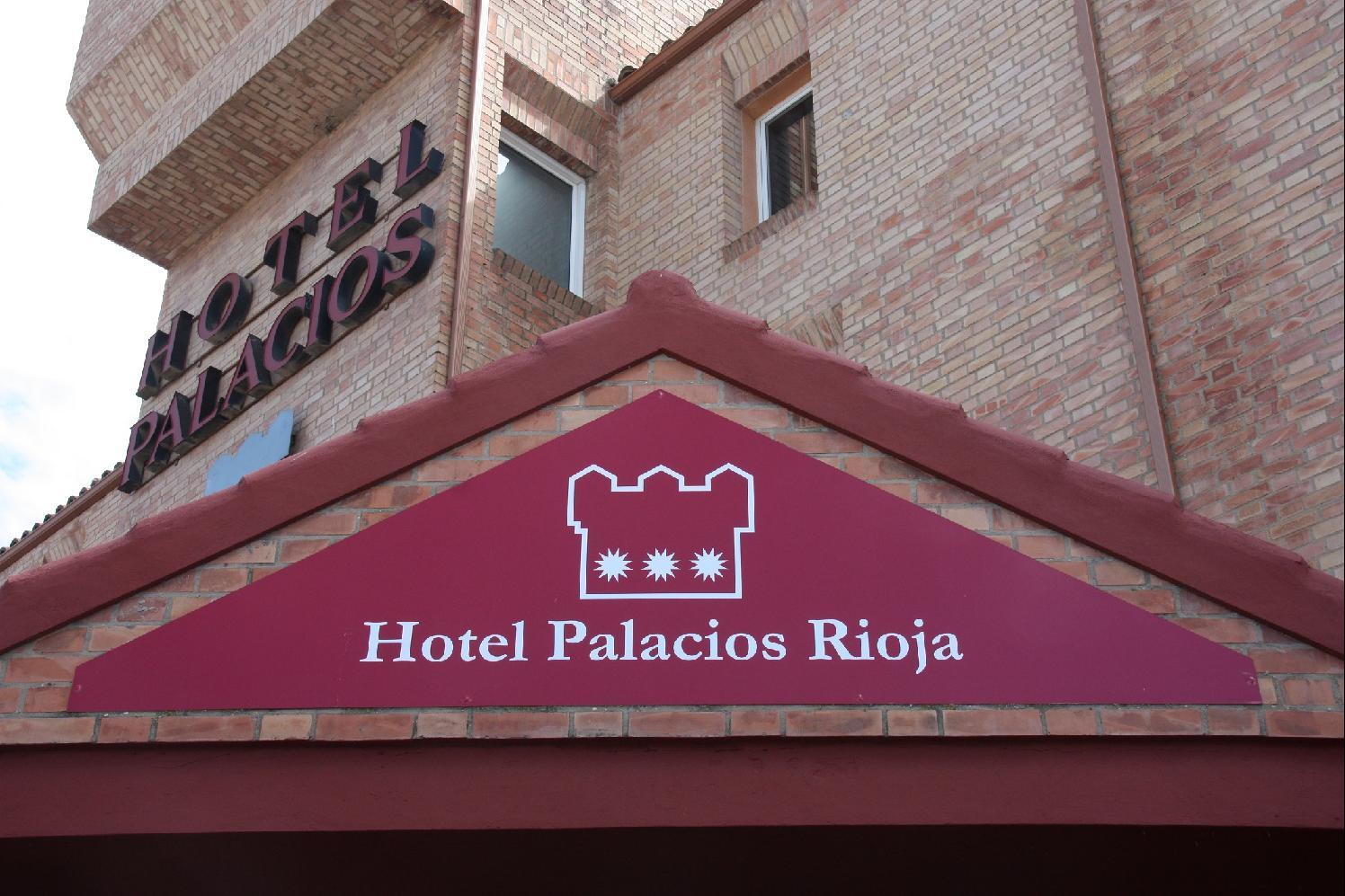 Hotel Palacios Alfaro Ngoại thất bức ảnh