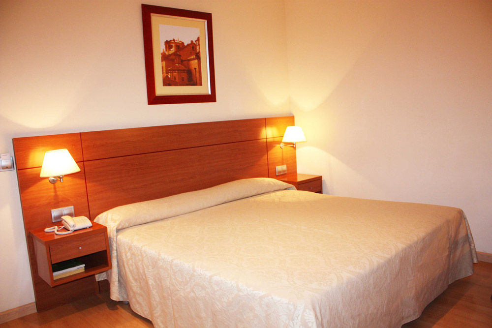 Hotel Palacios Alfaro Phòng bức ảnh